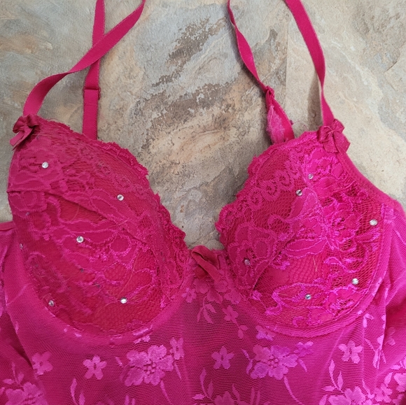 Lacy Lingerie with jewel embellishments - Picture 2 of 5